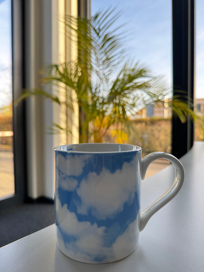 Wolkentasse Only the Sky is the Limit